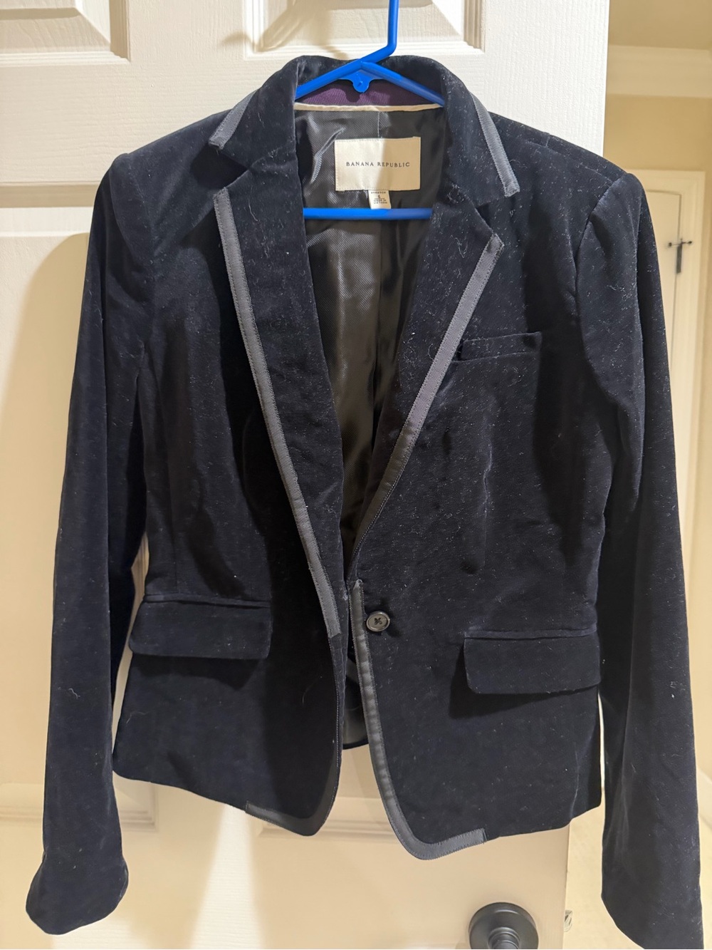 Banana Republic Women's Black Velvet Blazer with Contrast Trim